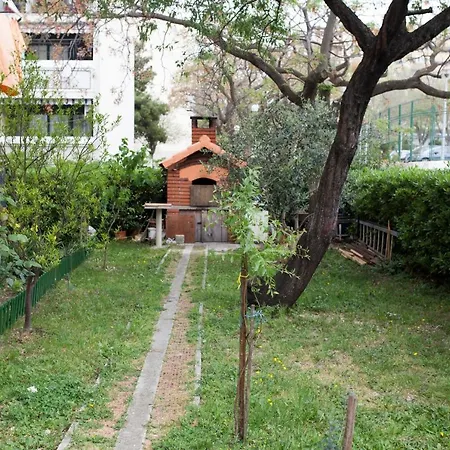 Cozy Apt Within Walk Distance To Center And Beach Appartamento Spalato
